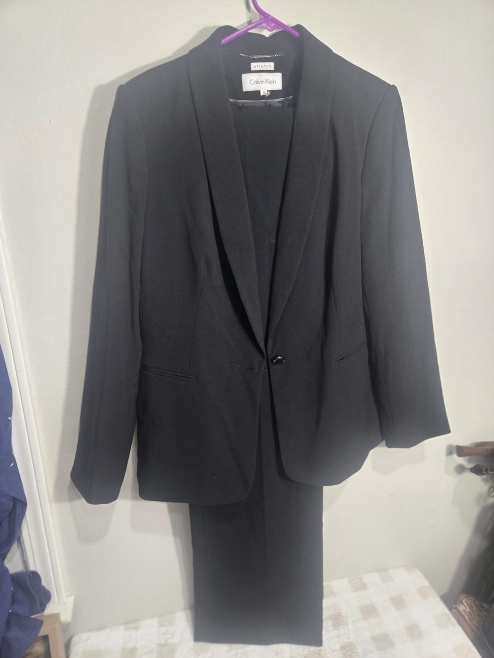 Calvin Klein Women’s Black 2-Piece Pant Suit Shawl Lapel Lined Size 14